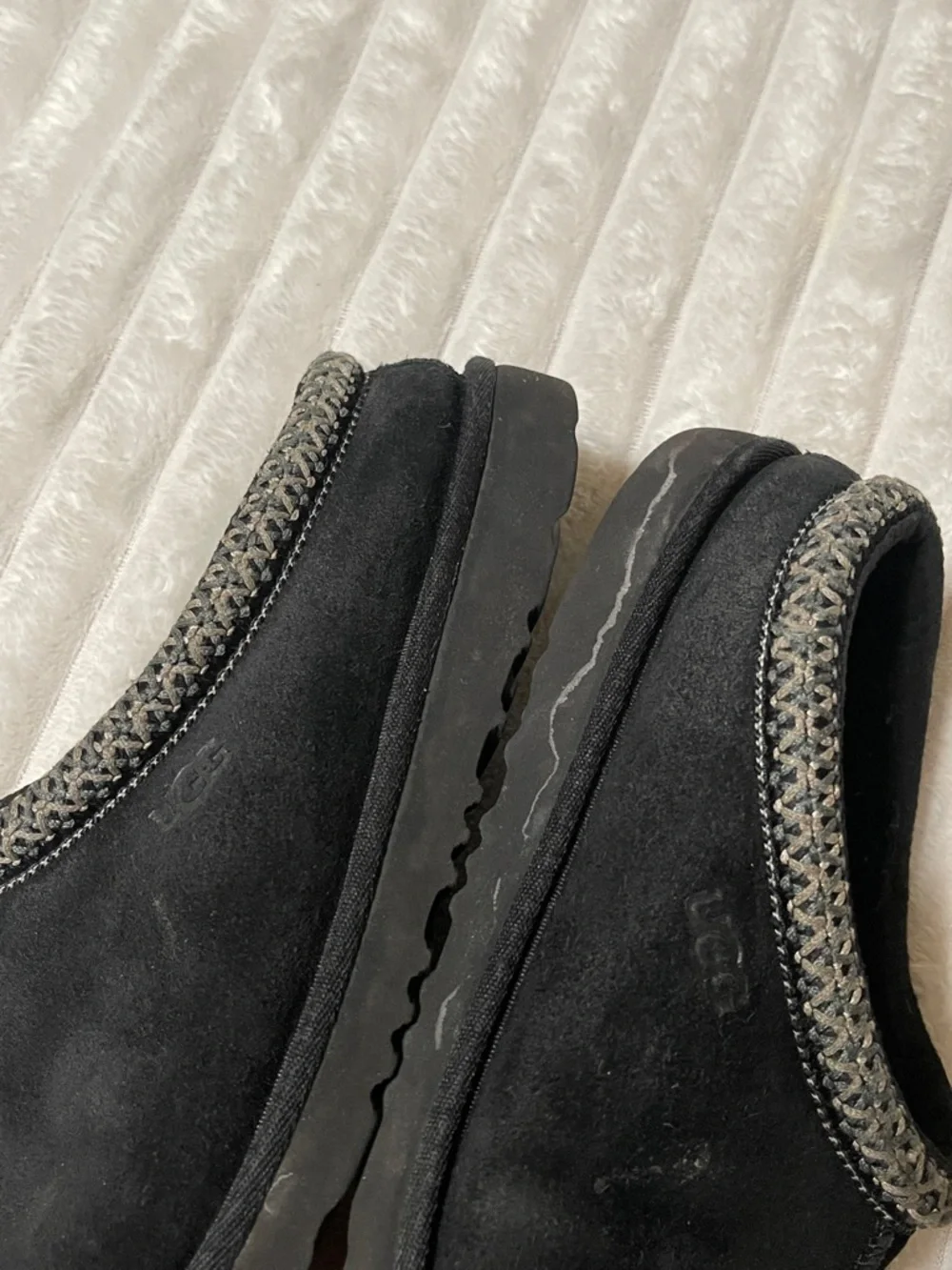 UGG Tasman Slipper II | Size 6 Kids
